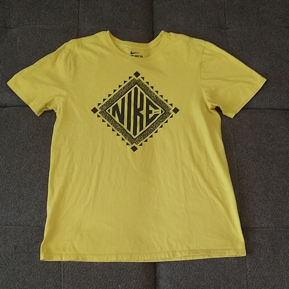 Nike Tee
